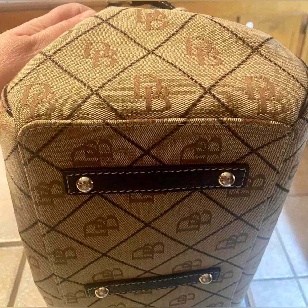Dooney & Bourke Brown and Tan Signature Bag - Picture 8 of 13